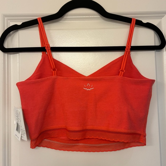 NWT BEYOND YOGA Spacedye Allure Lace High Cropped Tank Rashh Coral Size Small - Picture 5 of 9